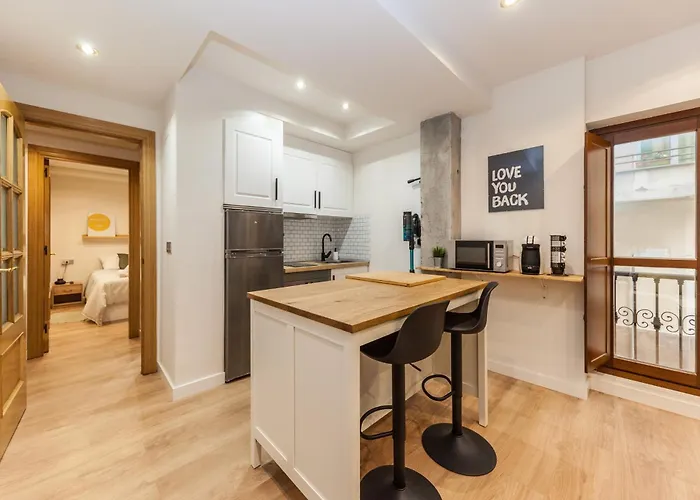 Cozy In The Heart Of Apartman